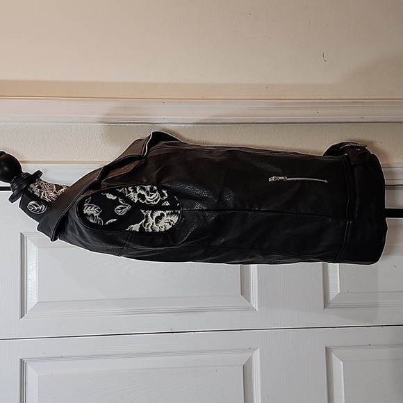 Akira Black Essential Boyfriend Moto Vest M - Picture 2 of 7